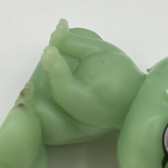 Monster High Coffin Bean Green Cat And Purple Raven - Picture 6 of 6